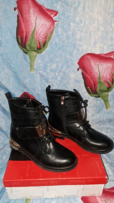 Продам обувь осень-весна