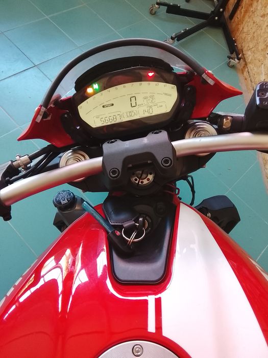 Ducati monster 821 unic proprietar