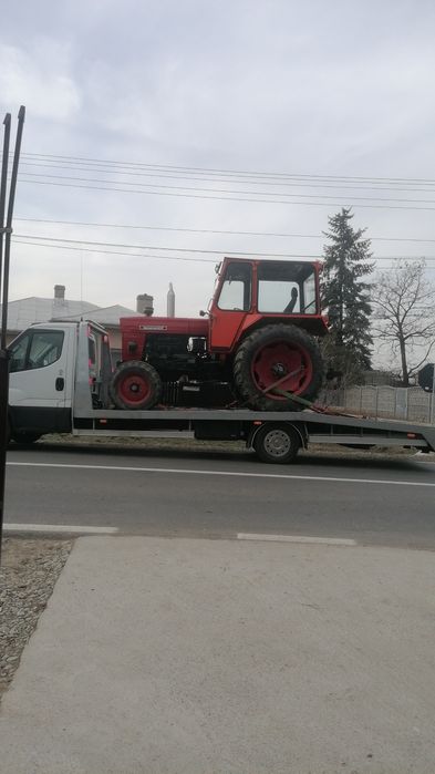 Tractari auto microbuze, dube, transport utilaje agricole, construcții