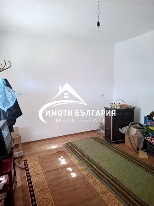 Къща в с.Кърнаре, общ.Пловдив