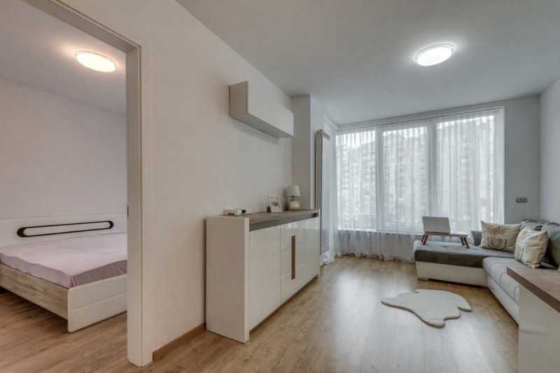 Дава се под наем Двустаен апартамент в София, Банишора - 55 кв.м за 747.66 € - Снимка #1