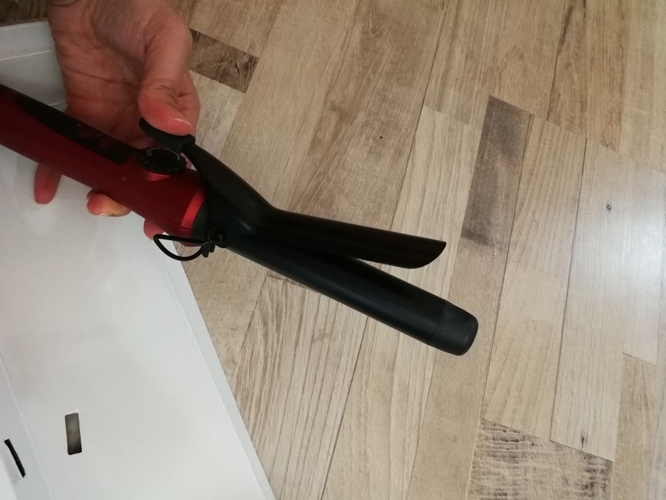 Маша за коса за къдрици