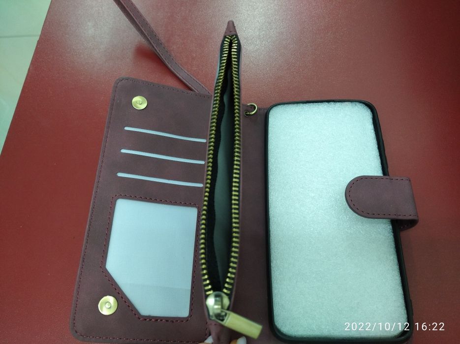 Продам чехол новый на Редми 8