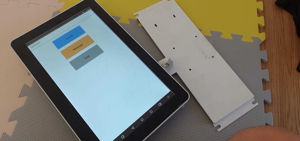 tableta mare 15.6" showroom / prezentari / marketing  ALLNET