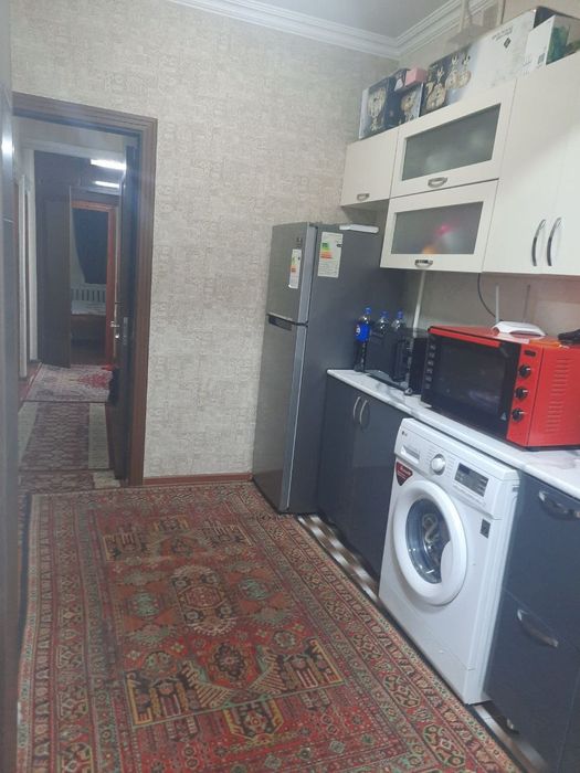 Qoraqamish 2.4 uy sotiladi 3 xona