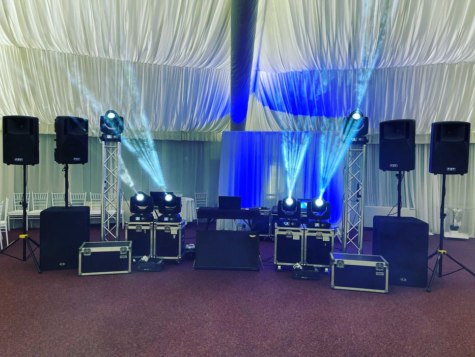 DJ, MC, Evenimente, Sonorizare, Scena, Fum greu, Schela de lumini