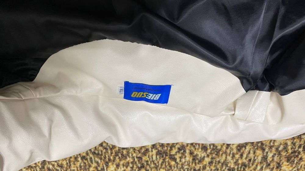 Куртка белая, зимная