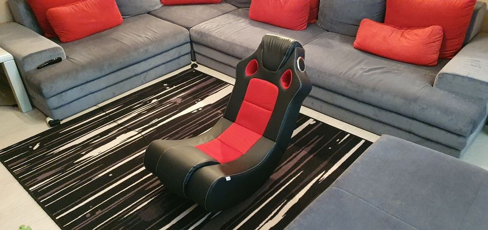 Scaun balansoar muzical gaming