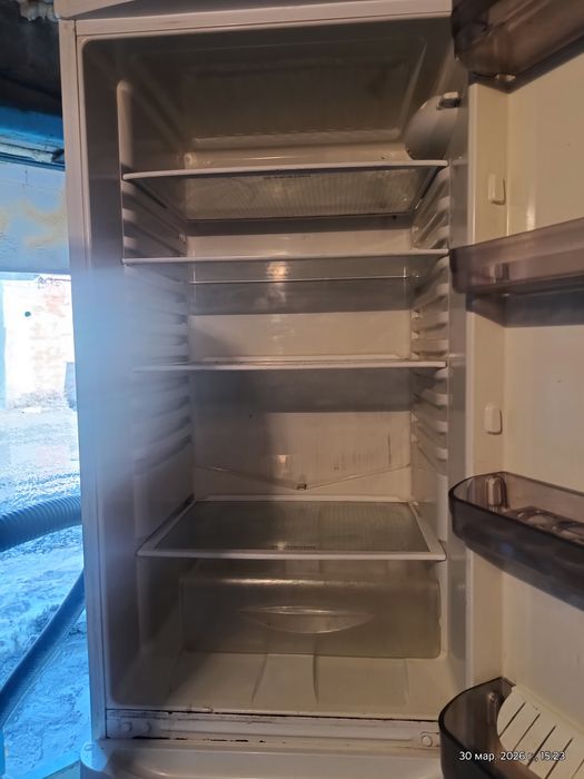 Холодильник аристон, высота 180