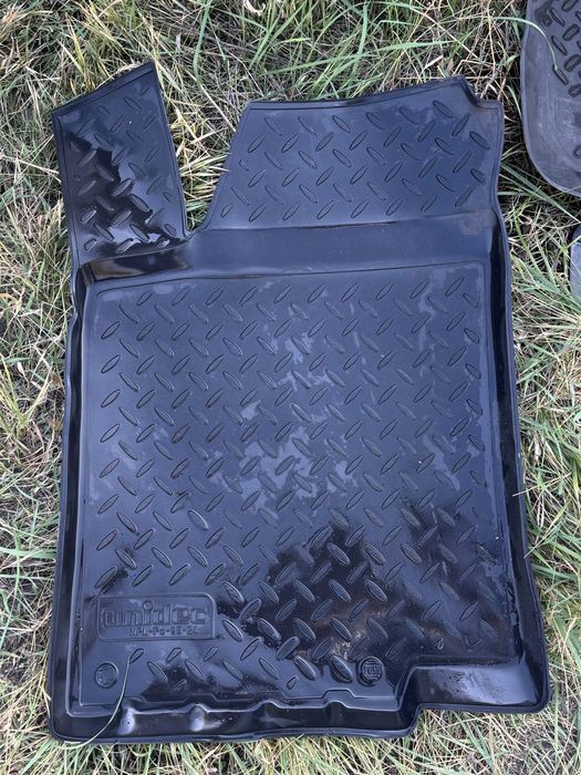 Коврики/ полики Пассат б3