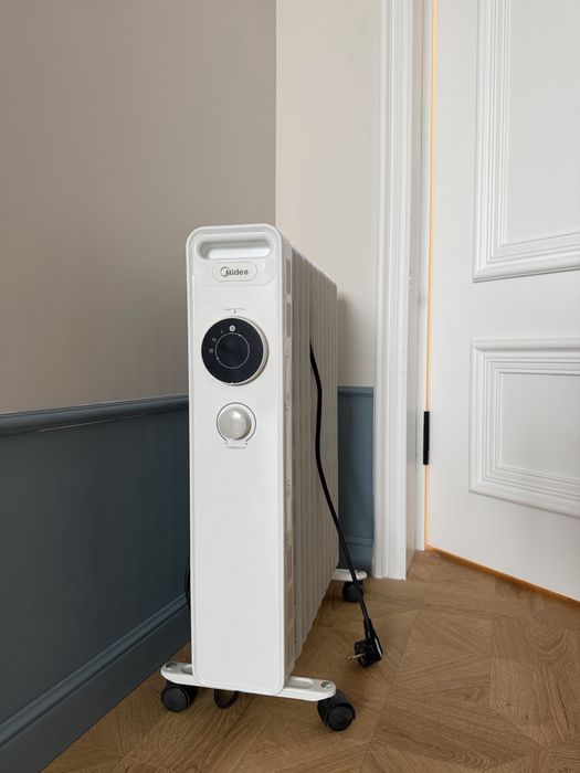 Масляный радиатор Midea