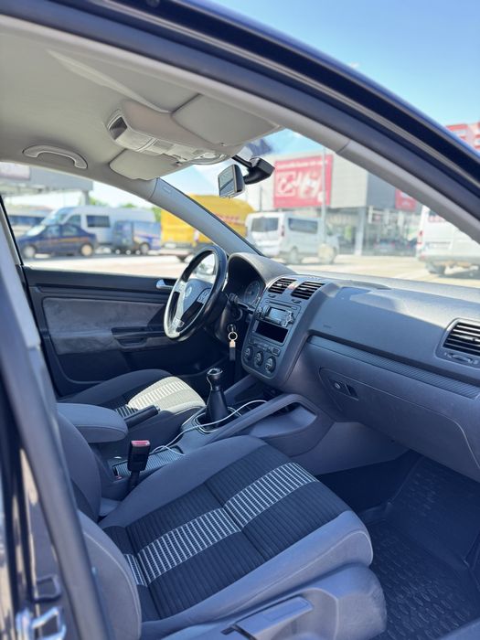 Golf 5 1.9  Diesel, pretul este negociabil!