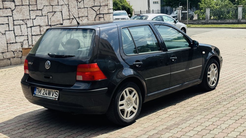 VOLKSWAGEN Golf 2002 — imagine 4