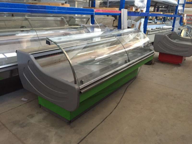 продавам хладилна витрина