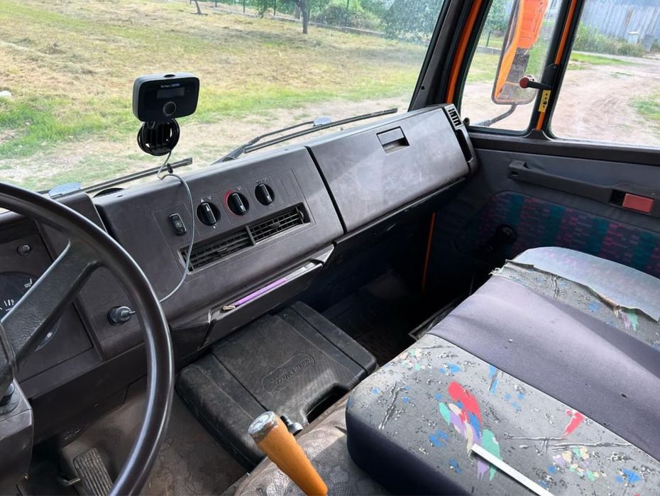 Mercedes 814 1988