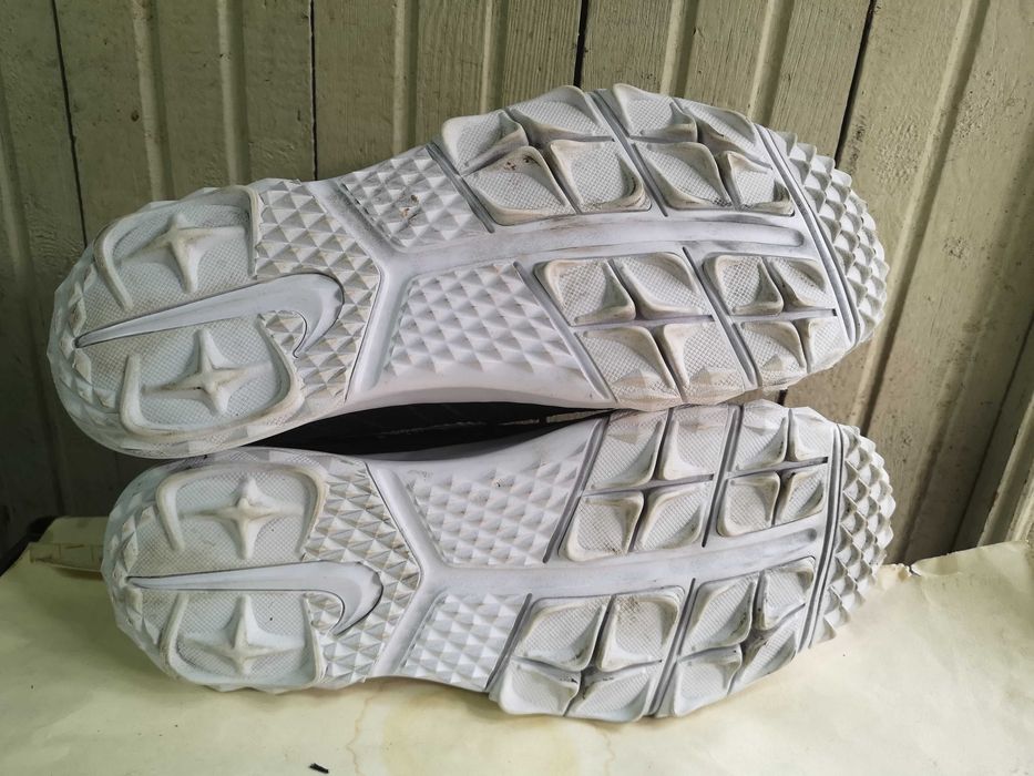 ''Nike Flyknit Chukka''оригинални маратонки 40.5 номер