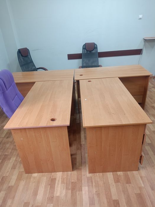 Продам офисные столы