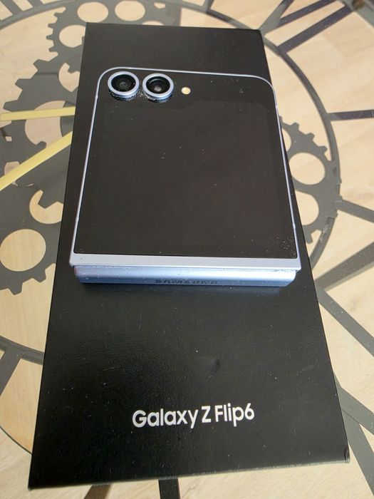 Samsung galaxy z Flip 6
