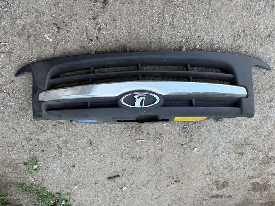 Решетка на Лада Гранта