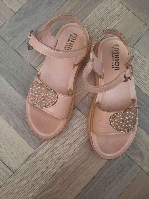 Сандалии детские