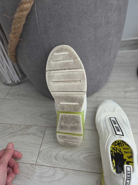 Сникърси DKNY - 40 номер
