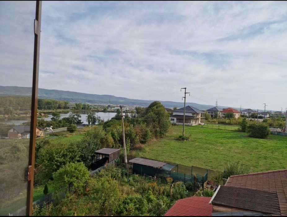 Apartament de vânzare mobilat și utilat