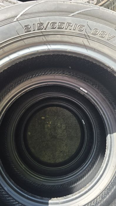 215/65/R16 razmerdagi Westlake baloni.