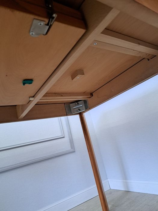 Стол обеденный раздвижной