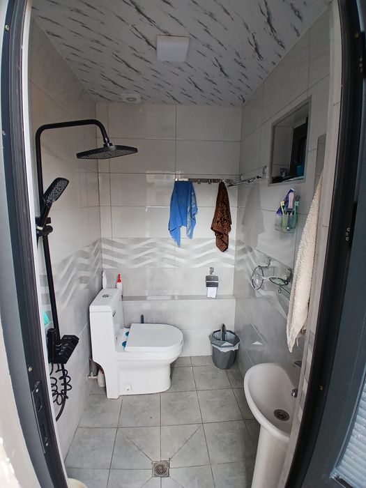 Yuqori Chirchiq tumani Yangibozorda Hovli sotiladi