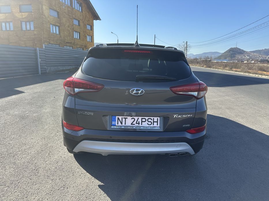 Hyundai Tucson 2.0 crdi 185 cai 4x4