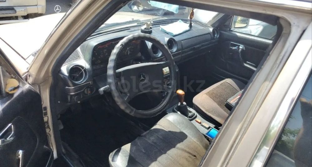 Продам Мерседес 123