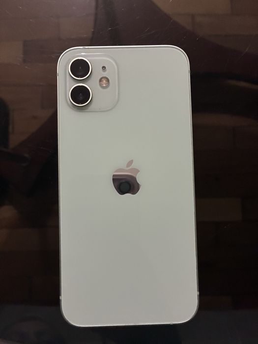 Vând Iphone 12 -64 GB