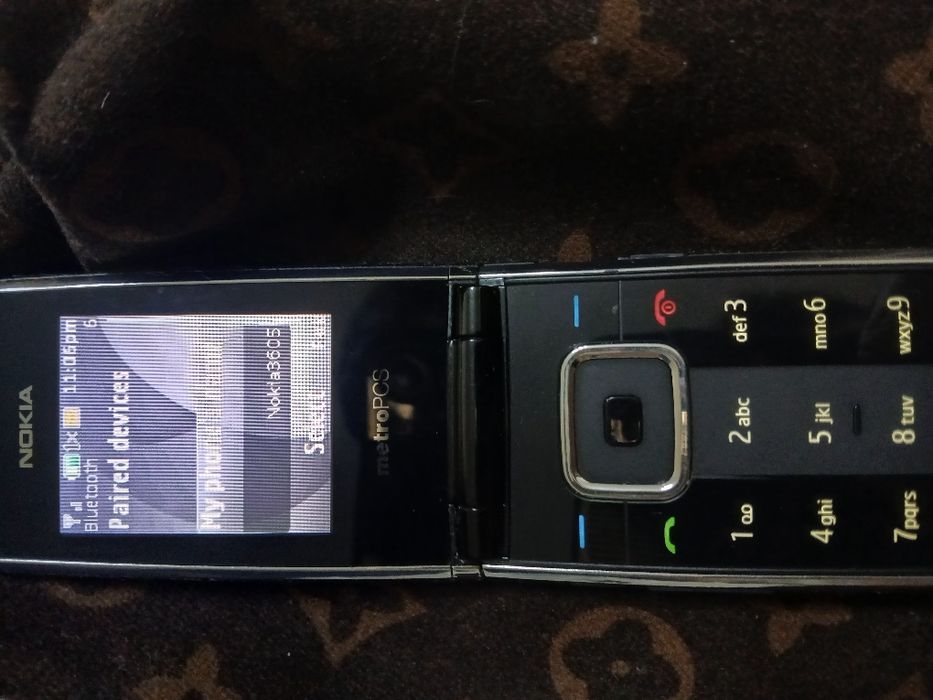 Assalom alekum telefon sotiladi Original Nokia 3605 10Soat ishlagan