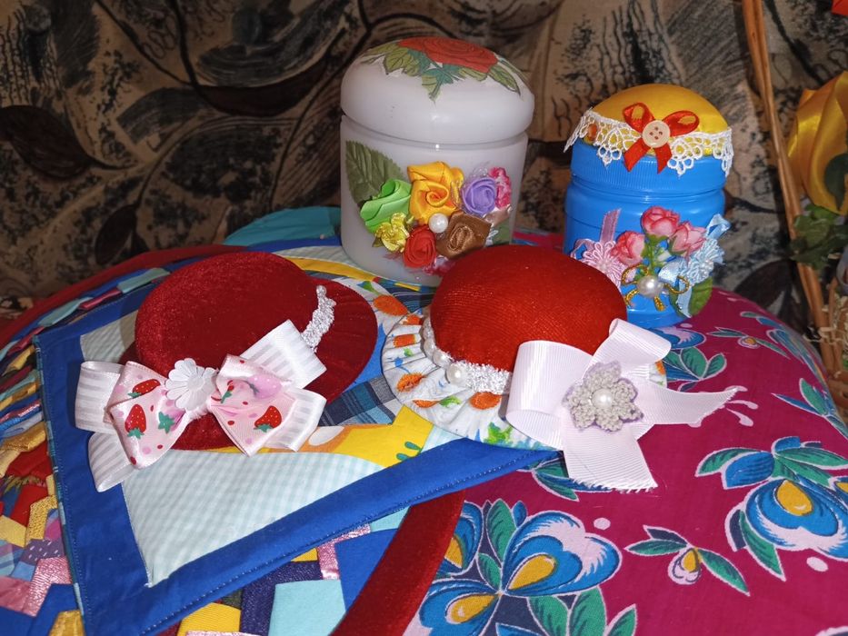 Продам куклы и рукоделие