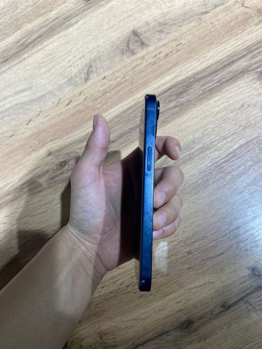 Срочно Iphone 13