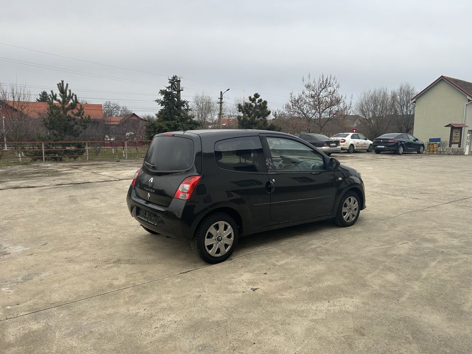 Renault Twingo 2 1.2 benzină – Night & Day | Panoramic | AC |