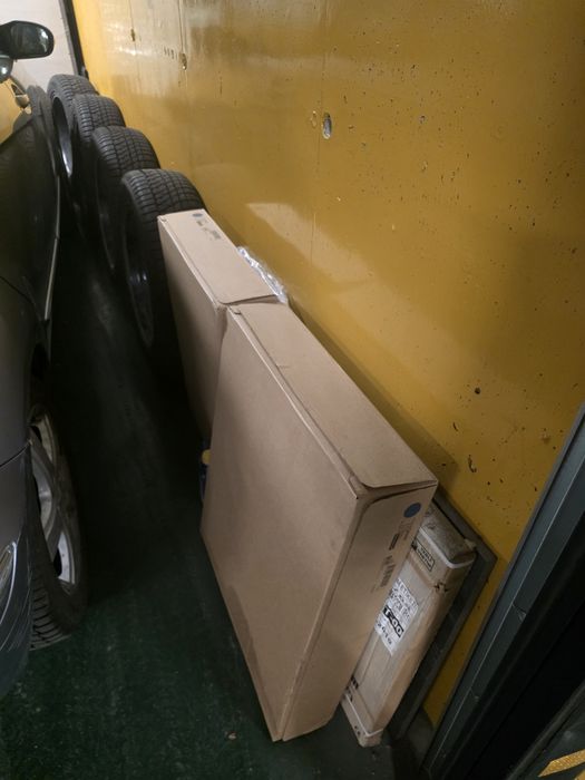 Чисто нови шкафчета икеа