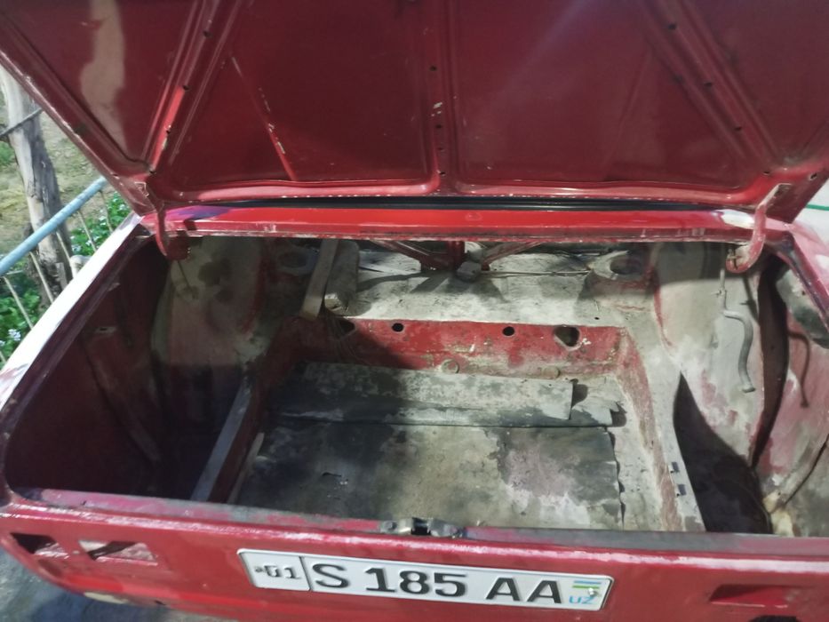 Продаётся ВАЗ 21011(копейка)на запчасти