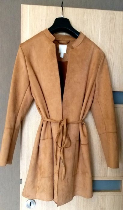 Разпродажба-Страхотен,нов тренч