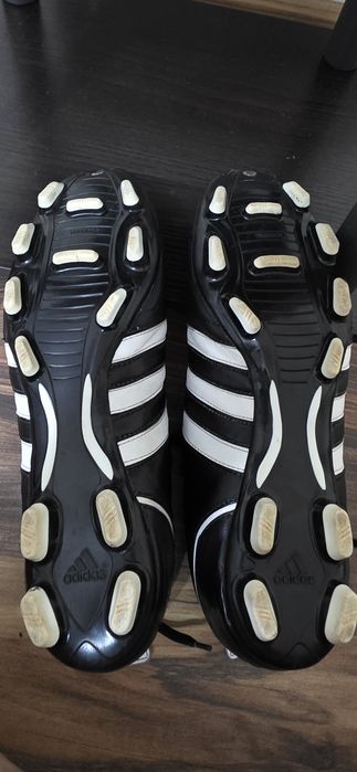 Crampoane Adidas
