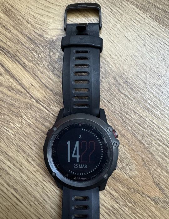 Часовник Garmin Fenix 3
