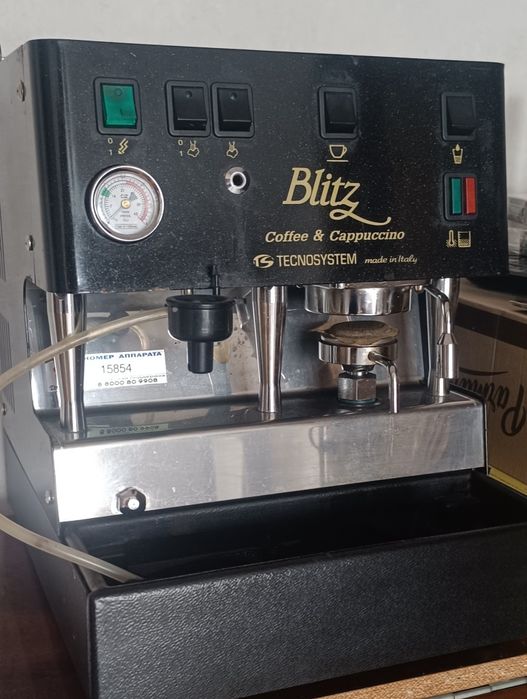 Продам кофе машину technosystem blitz