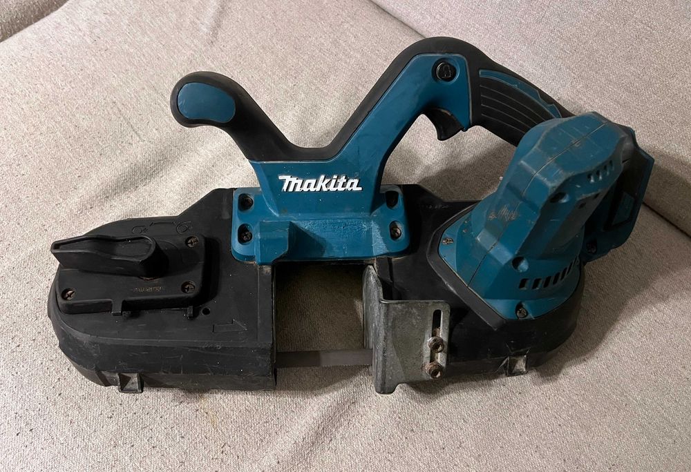 Makita DPB181 Fierastrau cu banda 18V LXT profesional