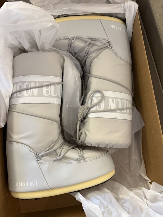 Moon Boots noi in cutie marime 39-41