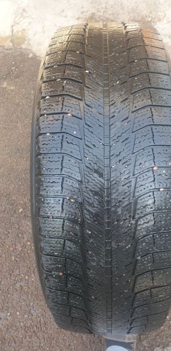 Продам шины на машину