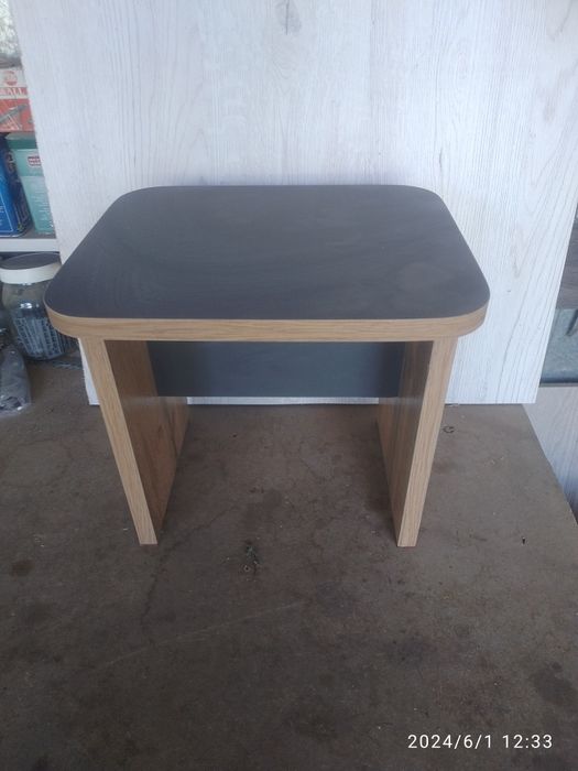 Табурет маленький и большой