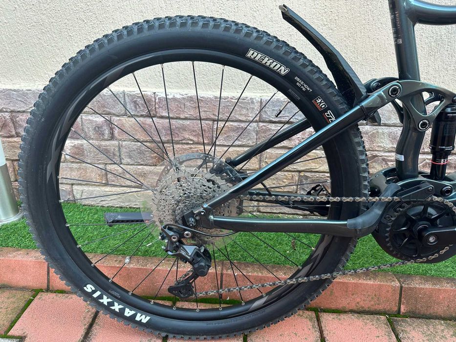 Планински електрически велосипед GIANT Stance E+2