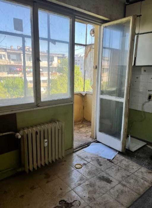 Продава се Двустаен апартамент в София, Център - 67 кв.м за 1777 €/кв.м - Снимка #1