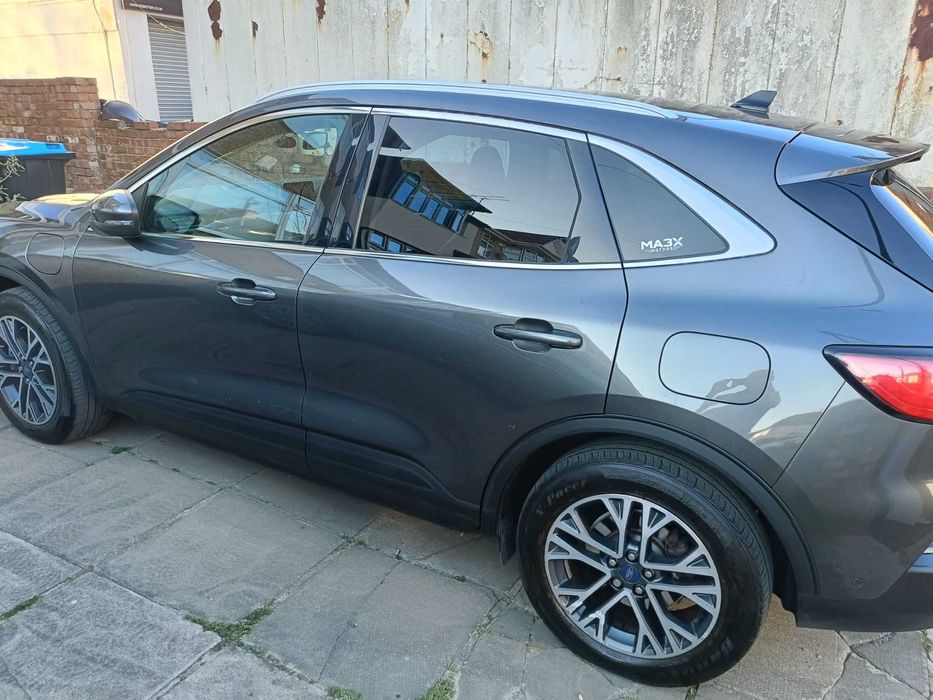 Ford Kuga 2.5l PHEV