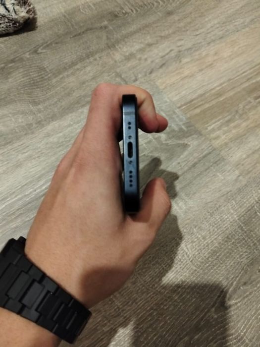 Продам Iphone 12 mini